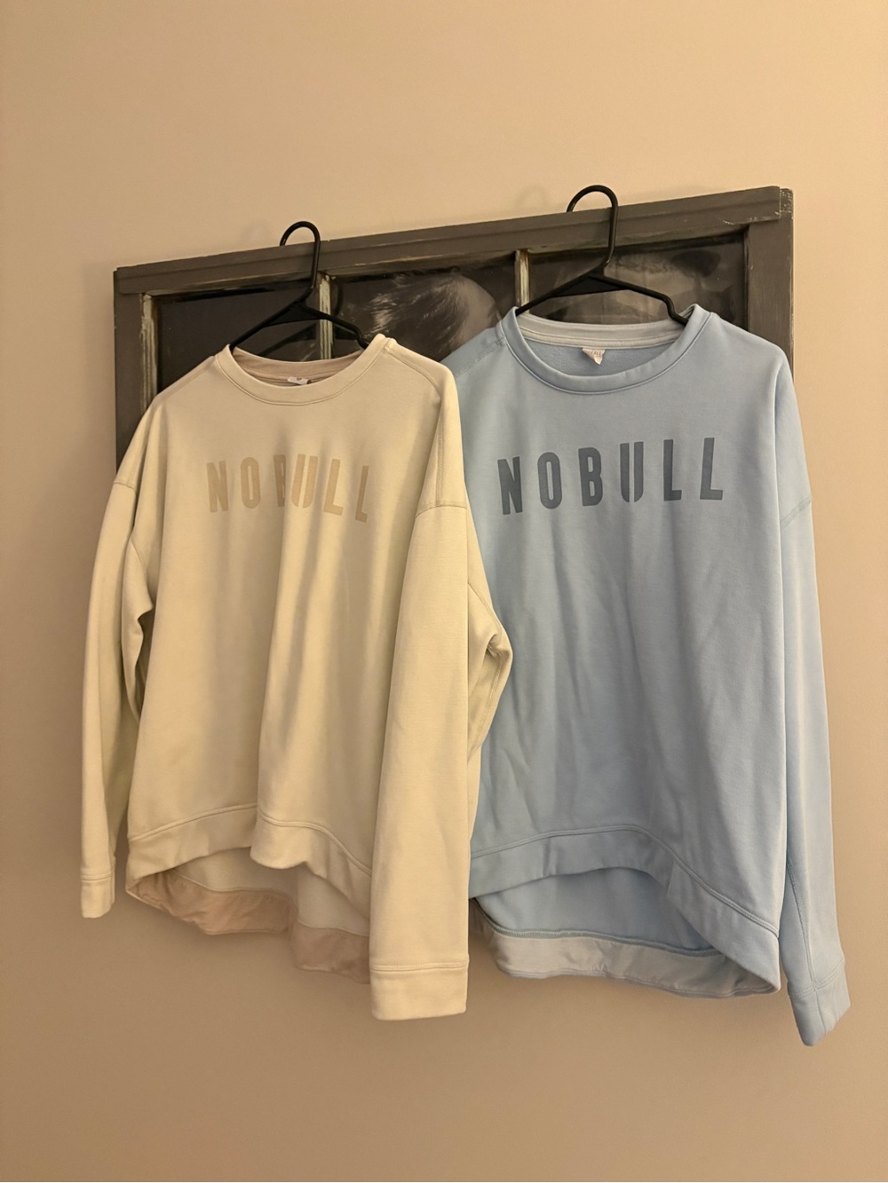 NOBULL Crewneck Sweatshirts in Cream and Light Blue